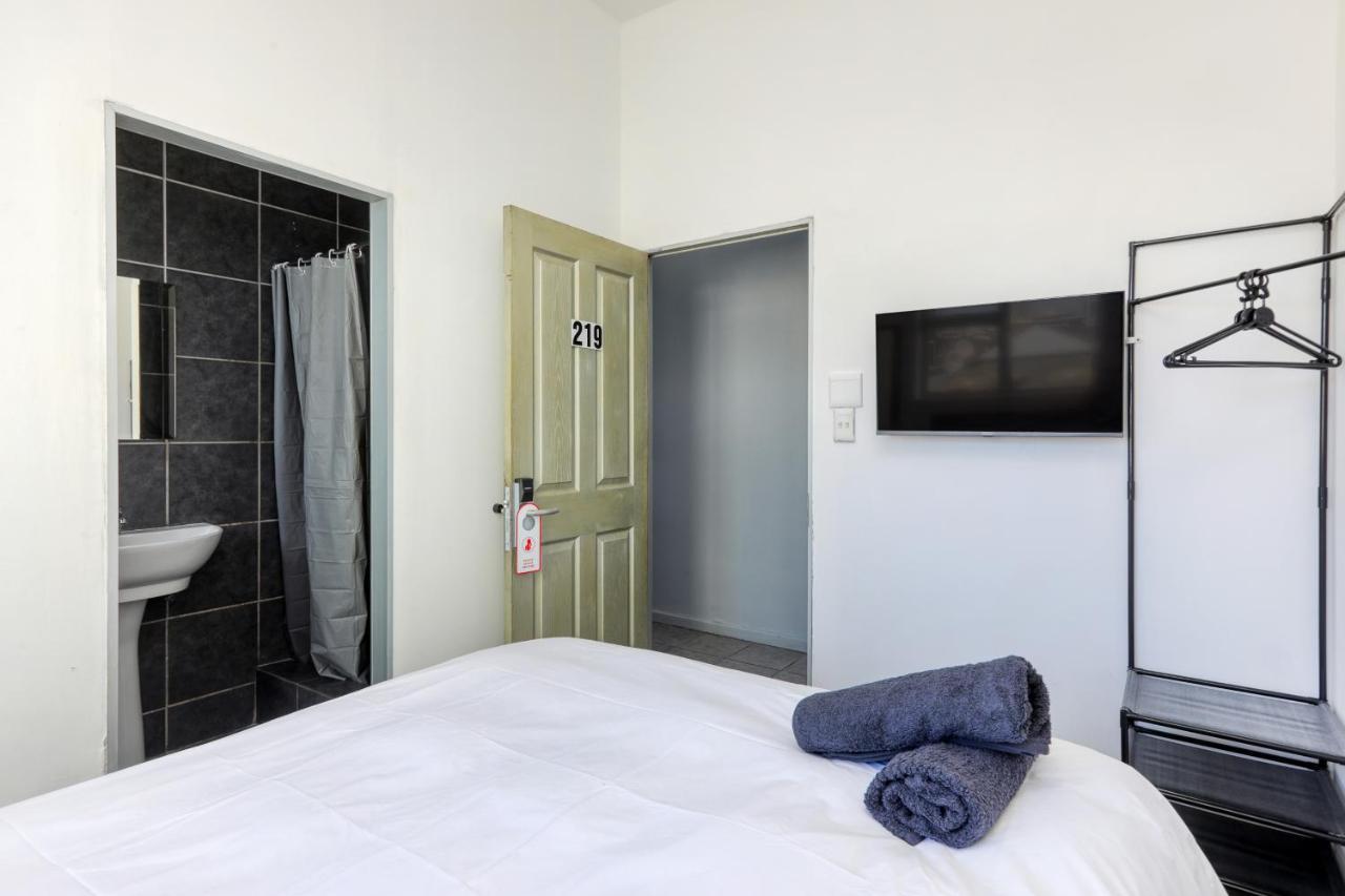 Inn & Out Express Sea Point Cape Town Dış mekan fotoğraf