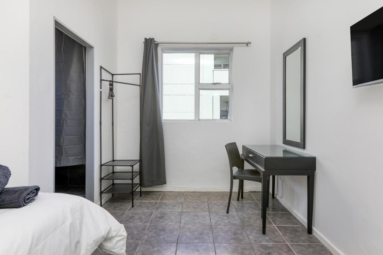 Inn & Out Express Sea Point Cape Town Dış mekan fotoğraf